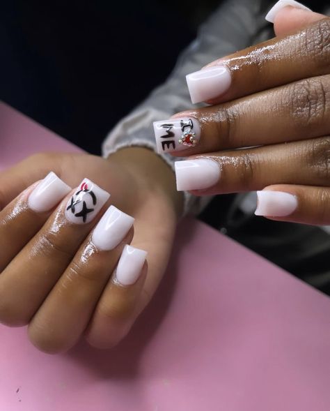 Shorties Nails White, Floral Nails Summer, Acrylic Nails Ombre, Short Nails Black, Cute Nails Short, French Manicure Glitter, Shorties Nails, Nail Art French, Nails Floral