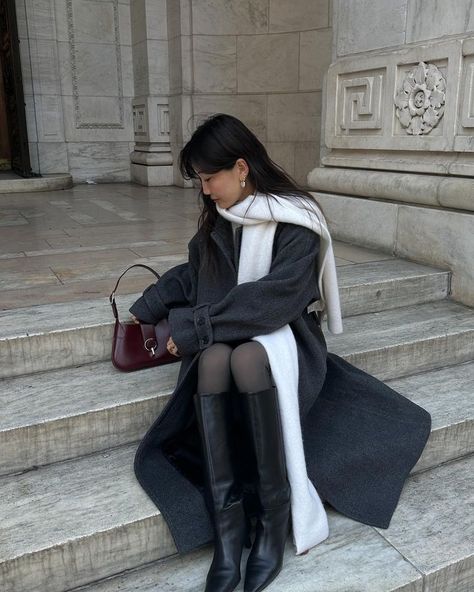 All Posts • Instagram Burgundy Bag, Winter Inspo, Winter Hairstyles, Cozy Winter, Winter Looks, Winter Outfit, Autumn Winter Fashion, Fashion Inspo Outfits, Winter Outfits