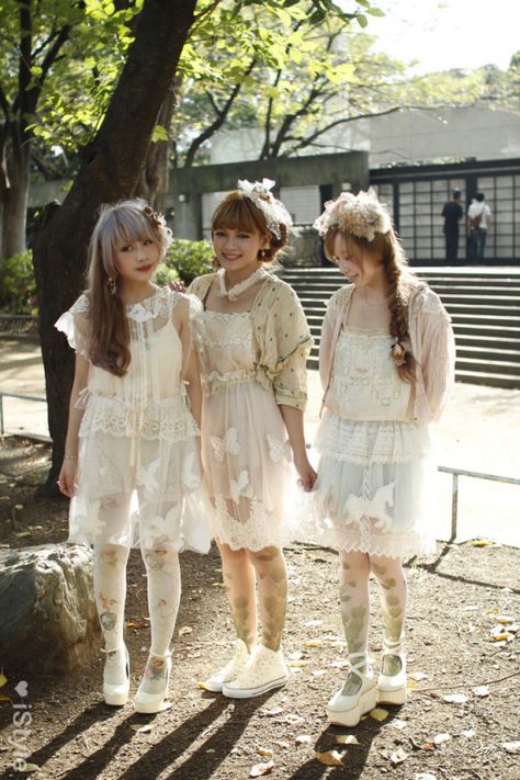 Party Kei Fashion, Cult Party Kei, Casual Kawaii, Fairy Kei Fashion, Estilo Harajuku, 일본 패션, Kei Fashion, Mori Fashion, Harajuku Girls