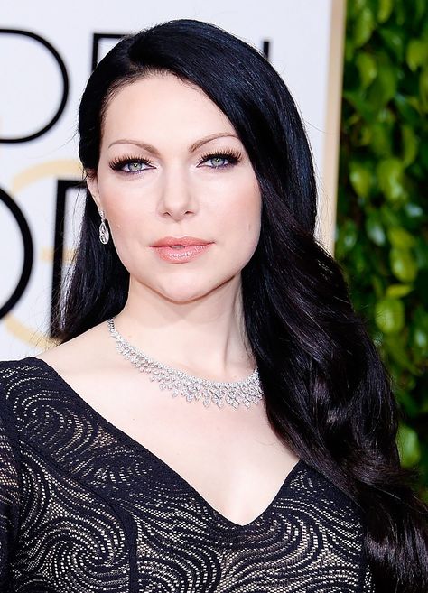 Black Hair Fair Skin, Purple Eyeliner, Hair Fair, Red Carpet Beauty, Red Carpet Hair, Laura Prepon, Jet Black Hair, Natural Black Women, Runway Makeup