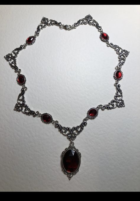 Red Jewellery, Metal Collar, Dope Jewelry, Funky Jewelry, Crystal Stones, Silver Plated Necklace, Fantasy Jewelry, Gothic Jewelry, Jewelry Inspo