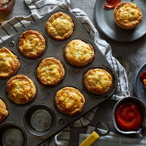 New Zealand-Style Beef & Cheddar Pies Cheese Pie Recipe, Meat Pie Recipe, Beef Pies, New Zealand Food, Cheese Pies, Meat Pie, Savory Pie, Muffin Tins, Beef Steak