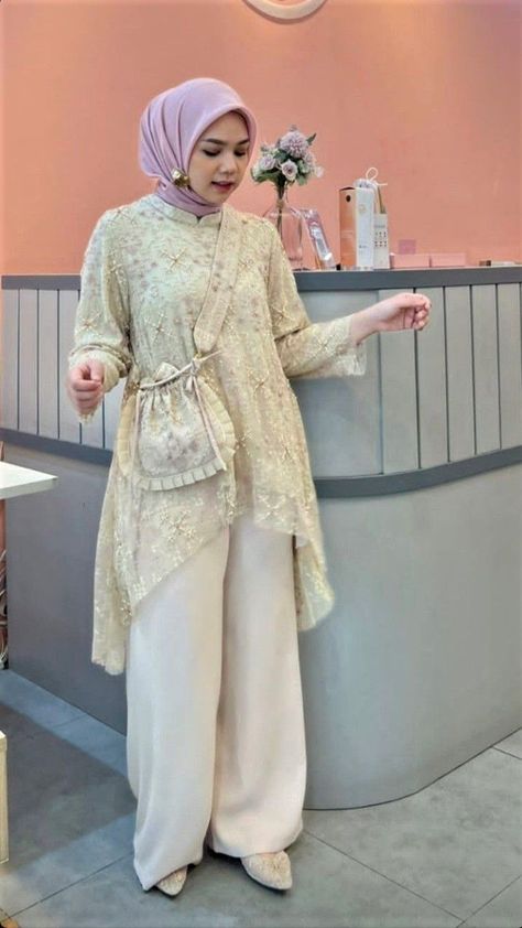 Bridesmaid Dresses Hijab Big Size, Tunik Brokat, Kebaya Songket, Mix And Match Outfits Hijab, Kondangan Outfit, Braidsmaid Dresses, Batik Dress Modern, Best Online Clothing Stores, Kebaya Dress