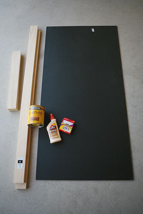 Kitchen Chalkboard, Diy Chalkboard, Chalkboard Wall, Chalkboard Paint, Chalkboard Art, Décor Diy, Own Home, Super Simple, Craft Room