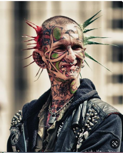 Cultura Punk, Borneo Tattoo, Punk Boy, Punks Not Dead, Mode Punk, Facial Tattoos, Bad Tattoos, Punk Rocker, Estilo Punk