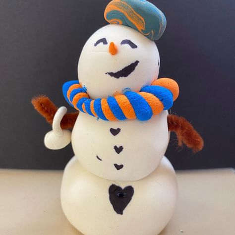 Model Magic Snowman, Model Magic, 4th Grade Art, Instagram Model, 4th Grade, Easy Projects, The Project, Olaf The Snowman, Art Lessons