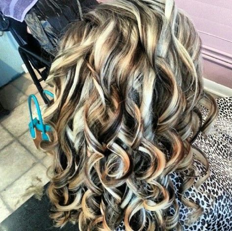 #highlights #lowlights | Hair color highlights, Hair skin, Hair styles Color Highlights, Hair Color Highlights, Haircut And Color, Hair Color And Cut, Love Hair, Great Hair, Brunettes, Hair Skin, Hair Dos