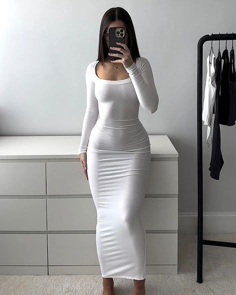 #whitedress #outfit #outfitinspo #outfitinspiration #outfits #outfitoftheday Bodyweight Back Workout, Going Outfit, Health Goth, Body Outfit, Classy Casual Outfits, Foto Ideas Instagram, Body Dress, Mini Short, Classy Casual