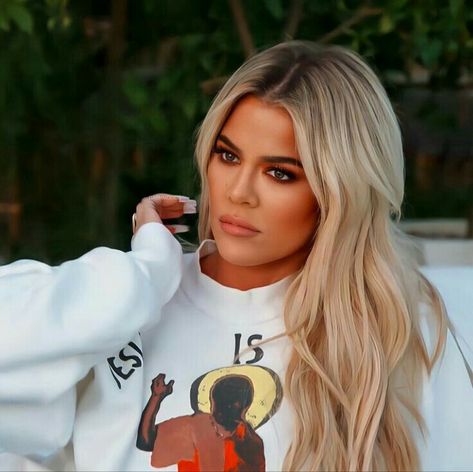 Klohe Kardashian, Kardashian Aesthetic, Khloe Hair, Khlo Money, Khloe Kardashian Outfits, Khloe Kardashian Hair, Khloe Kardashian Style, Khloe Kardashian Photos, Kardashian Hair