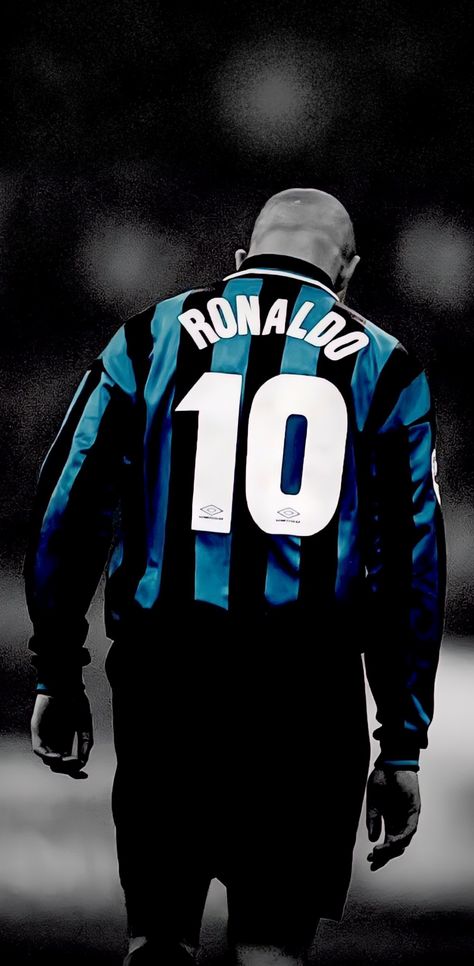 Ronaldo Inter, Brazilian Soccer Players, Ronaldo 9, Milan Football, Ronaldo Juventus, Legends Football, Football Players Images, Ronaldo Football, Best Football Players