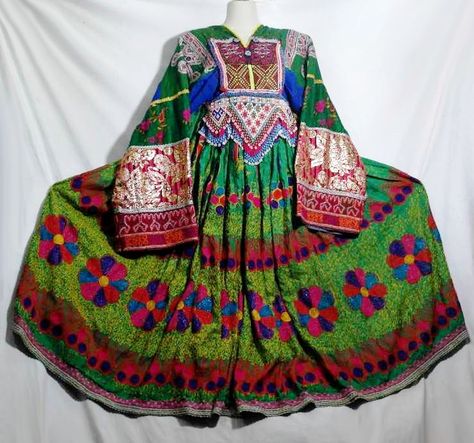 Afghani Culture, Fancy Maxi Dress, History Bounding, Afghani Dresses, Afghani Clothes, Kids Ethnic Wear, Folk Clothing, Afghan Fashion, Afghan Clothes