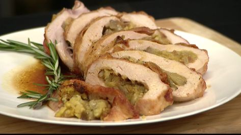 What's Cooking: Uncle Giuseppe's Marketplace's stuffed turkey breast with apple cornbread stuffing Apple Stuffed Pork Loin, Stuffed Pork Loin, Christmas Roast, Stuffed Pork, Pork Roast Recipes, Pork Loin Recipes, Roast Dinner, Christmas Food Dinner, Pork Tenderloin Recipes