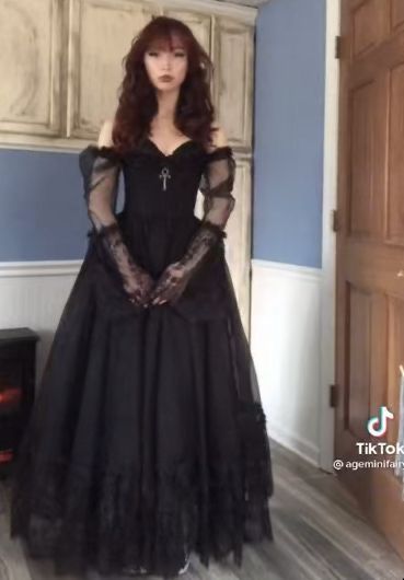 Alt Prom Dress, Goth Dress Formal, Grunge Prom Dress, Victorian Prom Dress, Goth Prom Dress, Goth Wedding Dresses, Gothic Prom Dress, Vampire Dress, Victorian Wedding Dress