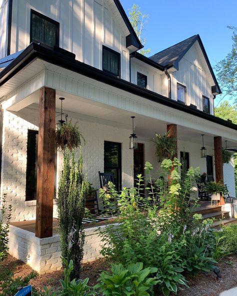 NC Modern Farmhouse Design on Instagram: “That morning glow.⁣ ☀️ ⁣ I love capturing the sun on the front of the house early in the day, it is so beautiful! On the agenda today is…” House Front Porch, Porch Remodel, Farmhouse Front Porches, Gorgeous Houses, Brick Exterior House, Modern Farmhouse Design, Farmhouse Front, Casa Exterior, Modern Farmhouse Exterior