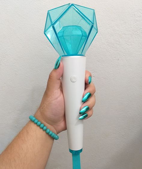 Shinee Lightstick, Frankenstein Book, Kpop Lightsticks, Lightstick Kpop, Kpop Lightstick, Kpop Collection, Bts Things, Love Tattoos, Best Songs