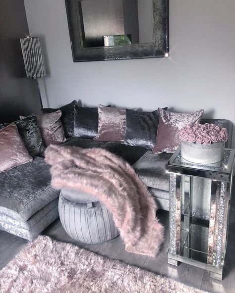 @mysparklygreyhome on Instagram: “✨Lounge✨  Happy Monday ☺️_________________________________________ I have a beautiful new addition to my lounge 💞 This crystal tube side…” Rose Gold Living Room Decor, Bling Living Room, Blush And Grey Living Room, Rose Gold Living Room, 2000s Room Decor, Blush Pink Living Room, Rose Gold Rooms, Gold Living Room Decor, Grey Living Room