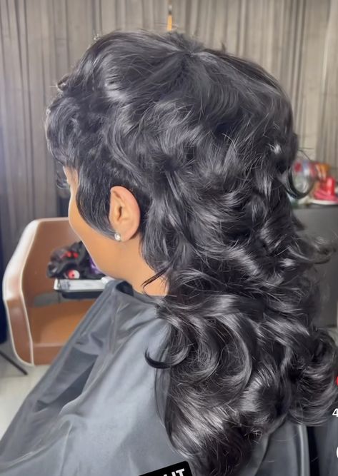 Mohawk Quick Weave Hairstyles, Mullet Quickweave Black Women, Quick Weave Mullet, Black Women Mullet Hairstyles, Mullet Black Women, 27 Piece Quick Weave Hairstyles, High Fashion Hairstyles, Mullet Styles, Short Quick Weave Hairstyles