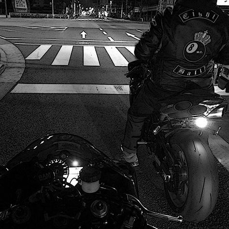 Bike Aesthetic, Biker Love, Dark Grunge, Night Vibes, Black And White Aesthetic, Night Aesthetic, White Aesthetic, Grunge Aesthetic, Black Aesthetic