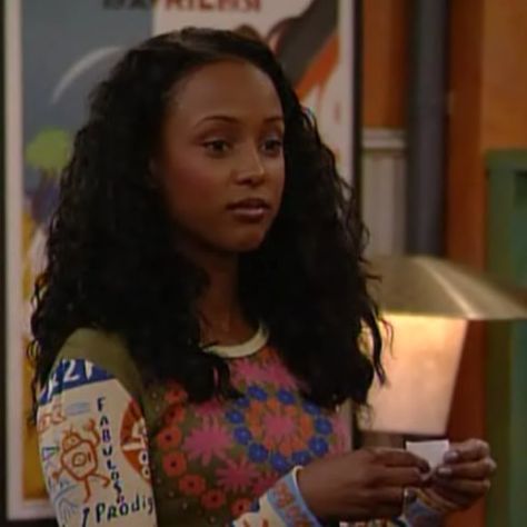 Angela Moore, Boy Meets World | 25 Badass '90s Female TV Characters Who Were Total Role Models Angela Moore, Boy Meets World, Girl Meets World, Boy Meets, Moda Vintage, Brown Skin, Black Is Beautiful, Beautiful Black Women, Role Models