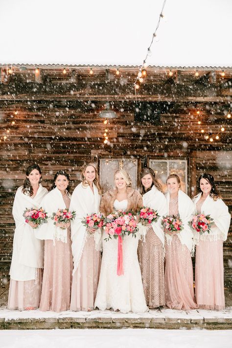 15 Cold Weather Brides & Their Tribes ~ ivory shawls for the maids and bride in fur.. gorgeous snowy pic by Emily Wren Winter Wedding Fur Shawl, Winter Bridesmaid, Fur Stole Wedding, Winter Wedding Fur, Snowy Wedding, Winter Bridesmaids, Winter Bridesmaid Dresses, Bridal Fur, Wedding Fur