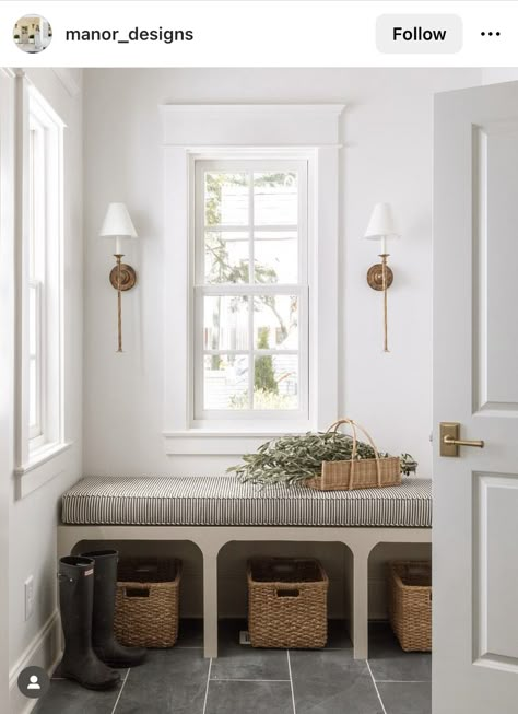 Mudroom Bench With Window, Neutral Mudroom, Beach House Mudroom, Mudroom Bench Cushion, Mudroom Decor, Mudroom Entryway, Mudroom Laundry Room, Mudroom Design, Mudroom Laundry