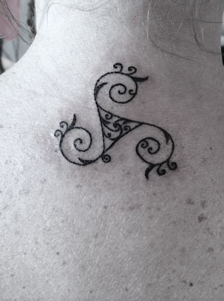 Druid Tattoo, Hannah Tattoo, Rune Meanings, Body Tattoo Design, Knot Tattoo, Tattoo For Son, Doodle Tattoo, Hip Tattoo, Symbolic Tattoos