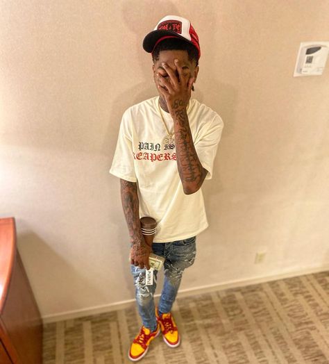 Young Slo Be, Drill Gang, Pfp Avatar, Teen Boy Outfits, Boys Summer, Dope Outfits For Guys, Tomboy Style Outfits, Teen Boy, Summer Boy