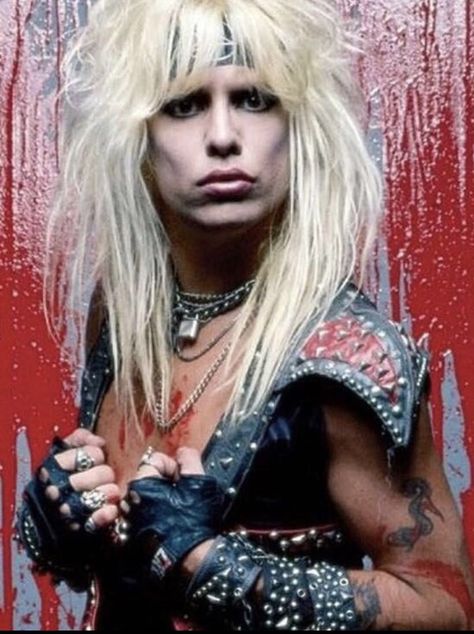 Shout At The Devil, Mick Mars, 80s Hair Bands, Vince Neil, Rock Hairstyles, Motley Crüe, 80s Nostalgia, 80s Bands, Nikki Sixx