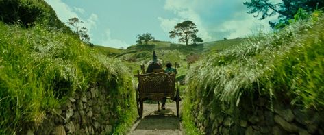 The Lord of the Rings: The Fellowship of the Ring (2001) Epic Film, The Two Towers, The Shire, Fellowship Of The Ring, Autumn Scenery, High Fantasy, Filming Locations, Relaxing Music, Middle Earth