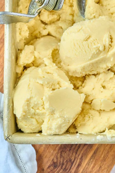 Old Fashioned Desserts, Vanilla Cream Pie, Old Fashioned Fudge, Honey Ice Cream, Vanilla Ice Cream Recipe, Real Honey, Ice Cream Print, Baking With Honey, Ice Cream At Home