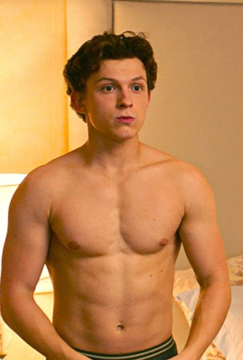 Tom Holland Hair, Tom Holland Abs, Spider Man Far From Home, Tom Holland Zendaya, Tom Holland Imagines, Tom Holland Peter Parker, Far From Home, Tom Holland Spiderman, Tommy Boy