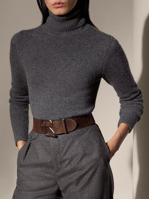 Ralph Lauren Office, Ralph Lauren Winter, Ralph Lauren Looks, Style Turtleneck, Ralph Lauren Fall, Ralph Lauren Top, Christian Louboutin Kate, Cashmere Turtleneck, Turtleneck Top