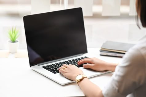 Woman Typing On Laptop, Laptop Pictures, Computer Photos, Computer Photography, Typing On Laptop, Laptop Photography, Hand Holding Phone, Photo Mockup, Student Picture