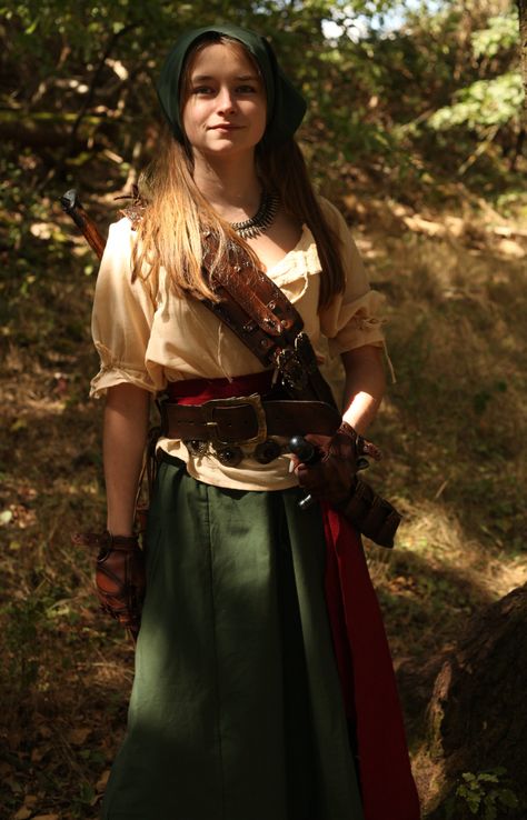 LARP Costume Female Stray order online with larp-fashion.co.uk Larp Costume Female, Medieval Outfit Women, Adventurer Costume, Larp Fashion, Medieval Girl, Medieval Outfit, Ren Faire Costume, Fair Outfits, Larp Costume