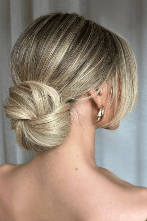 low bun, hairstyles, hair updo Elegant Low Bun Hairstyles, Low Bun Styles, Chic Updo Hairstyles, Elegant Low Bun, Low Bun Hairstyle, Updo Chignon, Low Bun Hairstyles, Face Frame, Bun Styles