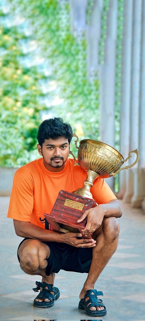 Vijay Old Photos, Vijay Old Images, Tamil Actors Illustration, Vijay Thalapathy Hd Images, Vijay Quotes, Joseph Vijay, Ilayathalapathy Vijay, Tamil Actors, Kgf Photos Hd