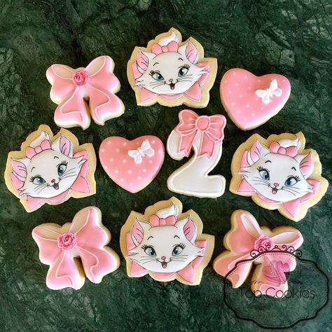 Marie Cat Birthday Party, Marie The Cat, Aristocats Party, Aaliyah Birthday, Cat Baby Shower, Birthday Cake For Cat, Cat Themed Birthday Party, Marie Cat