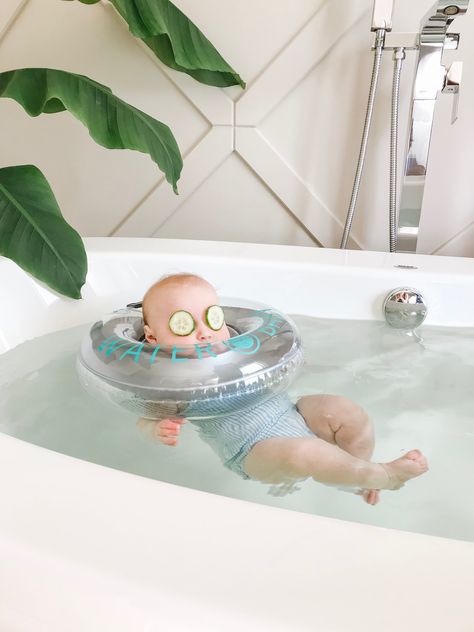 Baby Neck Float, Baby Notes, Baby Spa, Pool Toy, Baby Bathroom, Increase Confidence, Baby Pool, Baby Bath Tub, Baby Bath Toys