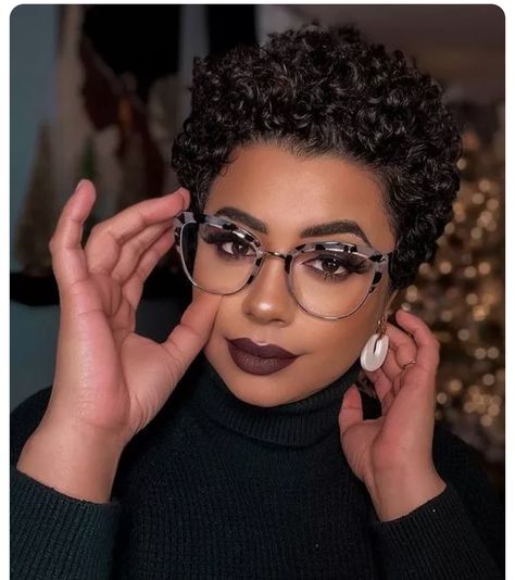 2023 Natural Hairstyles, Short Relaxed Hairstyles 2023, Short Curly Cuts, Short Natural Curly Hair, Short Curly Pixie, Natural Hair Cuts, Natural Hair Short Cuts, Curly Pixie Cuts, Cat Eye Glasses Frames