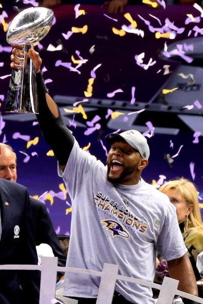 Twitter / SportsCenter: Ray Lewis gets 7 tackles to ... Vince Lombardi Trophy, Football Team Names, Lombardi Trophy, Baltimore Ravens Football, Purple Pride, Sunday Football, Ray Lewis, Ravens Football, Vince Lombardi