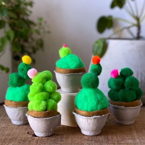 Creative Crafts For Kids, Wild West Crafts, Cactus Craft, Diy Pom Pom, Mini Cactus, Party Planning Ideas, Vbs Crafts, Pom Pom Crafts, Crafts For Seniors