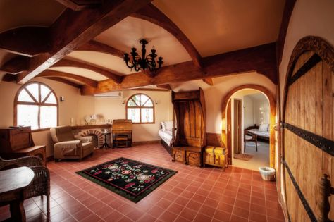 Hobbit House Thailand Hobbit House Interior, Casa Do Hobbit, Casa Dos Hobbits, Casa Hobbit, Earth House, Dome Homes, Architecture Residential, Earthship Home, Green Homes