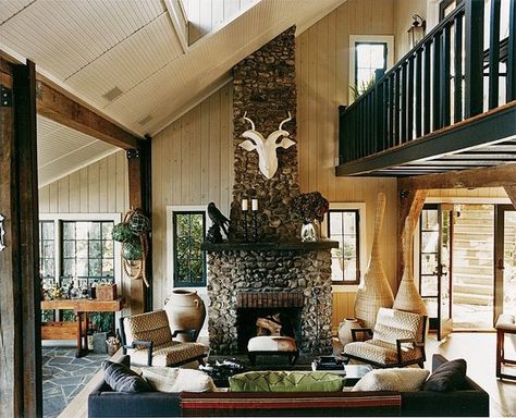 Obsessed. Copake Lake House-02-1 Kindesign Lake House Interior Design, Lake House Living Room, Living Room New York, Rustic Lake Houses, Lake House Interior, Thom Filicia, Rustic Country Home, Eclectic Living Room, Lake House Decor