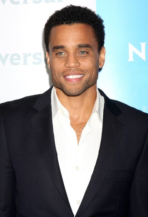 I find this man so darn attractive, it's not even funny. Michael Ealy, Celebrities Humor, The Perfect Guy, Guys Be Like, Man Alive, Man Crush, Favorite Celebrities, Celebrity Crush, The Well