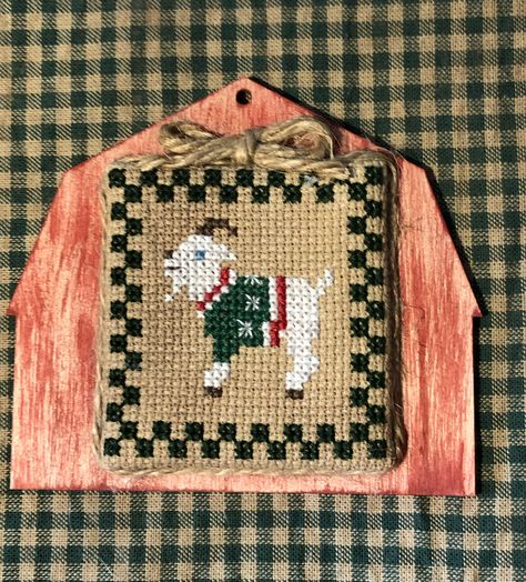 Goat Cross Stitch, Yule Goat, Cross Stitch Finishing, Woodland Christmas, Cross Stitch Animals, Cross Stitch Patterns Christmas, Needle Art, Cross Stitch Chart, Christmas Cross Stitch