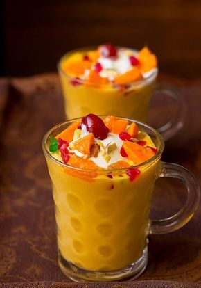 Mango Mastani Recipe, How to make Pune’s Mango Mastani | Mango Recipes Pune Street, Thick Milkshake, Mango Mastani, Drink Mango, Food Flavors, Indian Mango, Pani Puri, Dessert Aux Fruits, Mango Recipes