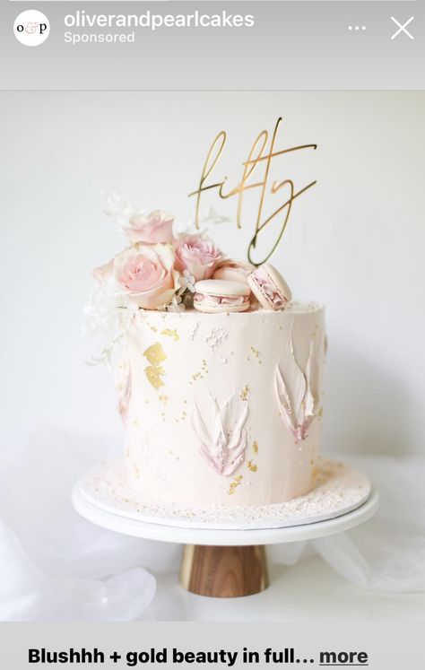 Pink Cake For Women Birthday, Single Tier Birthday Cake For Women, Birthcake Ideas Women, Blush Pink Birthday Cake, Trendy Cakes 2023, 50th Birthday Ideas For Women Cakes, 30th Cake Ideas For Women, Blush Birthday Cake, 40th Birthday Cake Ideas For Women