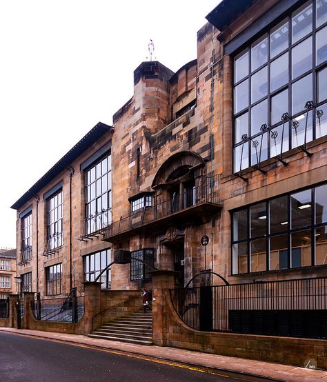 Glasgow School of Art (2011) | Glasgow School of Art | Charl… | Flickr Glasgow City Centre, Glasgow City, Glasgow School, Charles Rennie Mackintosh, Rennie Mackintosh, Glasgow School Of Art, School Of Art, Glasgow Scotland, School Building