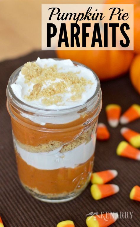 What a fun idea for a fall dessert! These Pumpkin Pie Parfaits in little jars are so cute and would be a great recipe to make for Thanksgiving or even Halloween. Pumpkin Pie Parfait, Pumpkin Whipped Cream, Fall Dessert Recipes Easy, Jar Recipes, Pumpkin Pudding, Parfait Recipes, Fall Desserts Easy, Fall Dessert Recipes, Fall Dessert