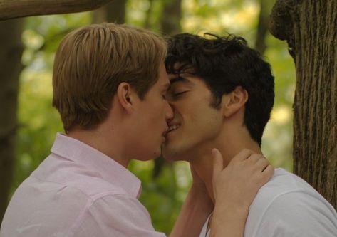 Alex And Henry, Kiss From A Rose, Red White Royal Blue, Love Henry, Big Kiss, Ben Hardy, Cinema Movies, The Kiss, The Dark Side